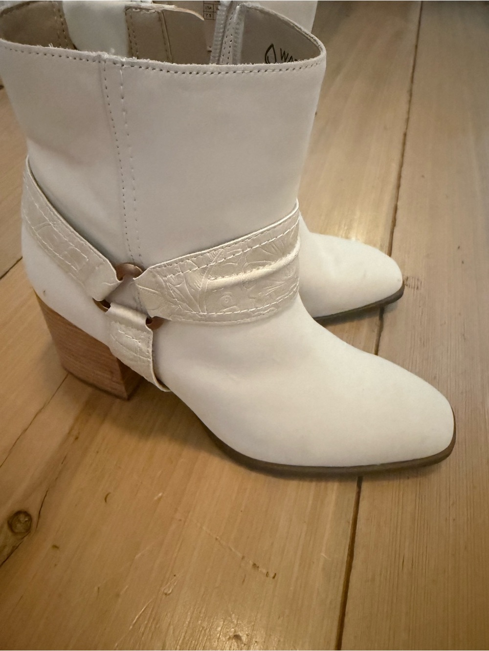 Vionic White Ankle Boot with Wood Block Heel